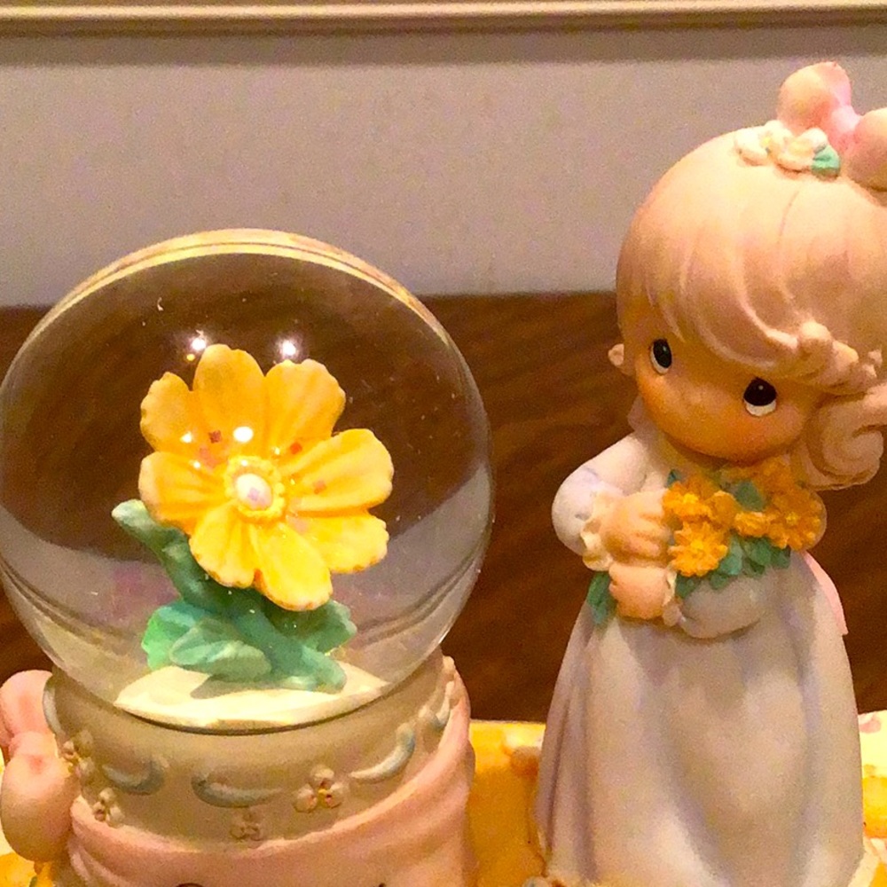 precious moments waterball